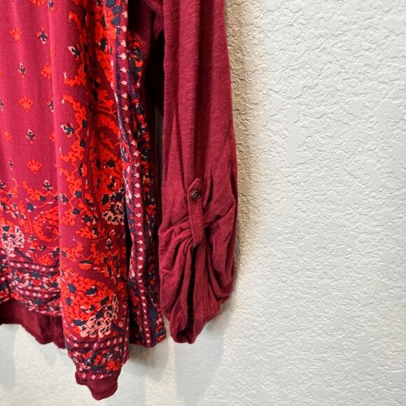 Lucky Brand Red Handkerchief Contrast Fabric Split Neck Blouse - Size 2X - EUC - Picture 3 of 6